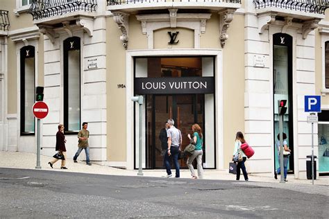 lojas louis vuitton portugal|louis vuitton outlet gloucester.